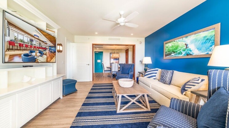 One Bedroom King Pool View Suite